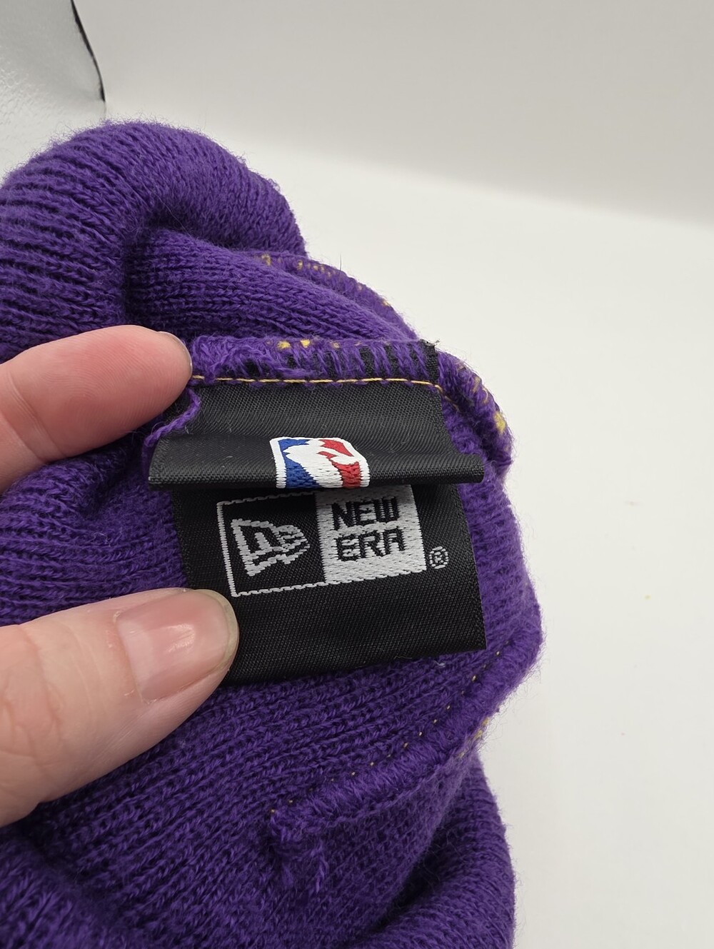 New Era Los Angeles Lakers Beanie Striped Knit Snow Winter Hat - Picture 4 of 4
